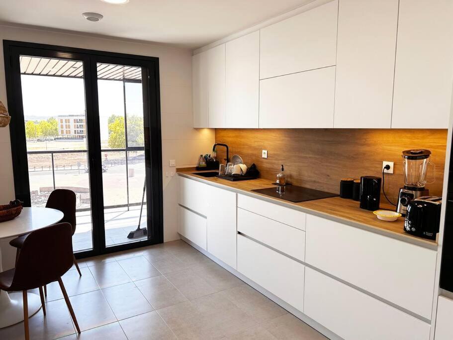 Apartamento De Cuatro Habitaciones En Talavera Talavera de la Reina Extérieur photo