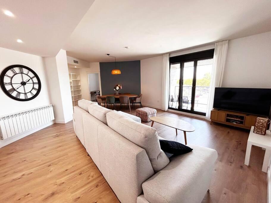 Apartamento De Cuatro Habitaciones En Talavera Talavera de la Reina Extérieur photo